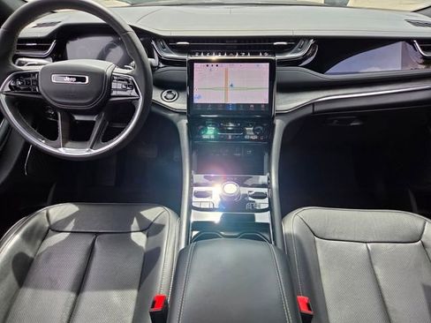 Certified 2023 Jeep Grand Cherokee Overland image 26