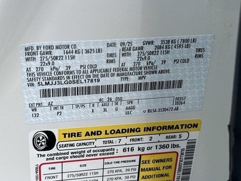 New 2025 Lincoln Navigator L Reserve w/ Jet Appearance Package image 38