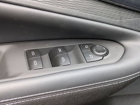 New 2026 Chevrolet Blazer EV LT FWD image 9