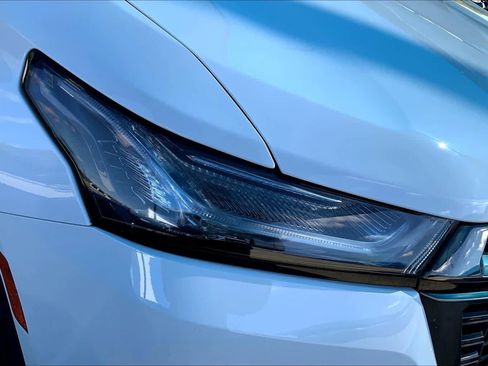 Certified 2023 Chevrolet Traverse RS image 27