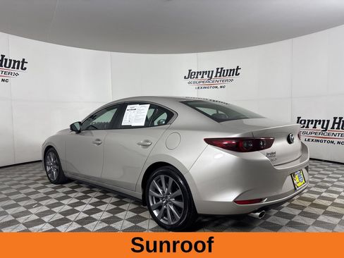 Used 2025 MAZDA MAZDA3 s FWD image 9