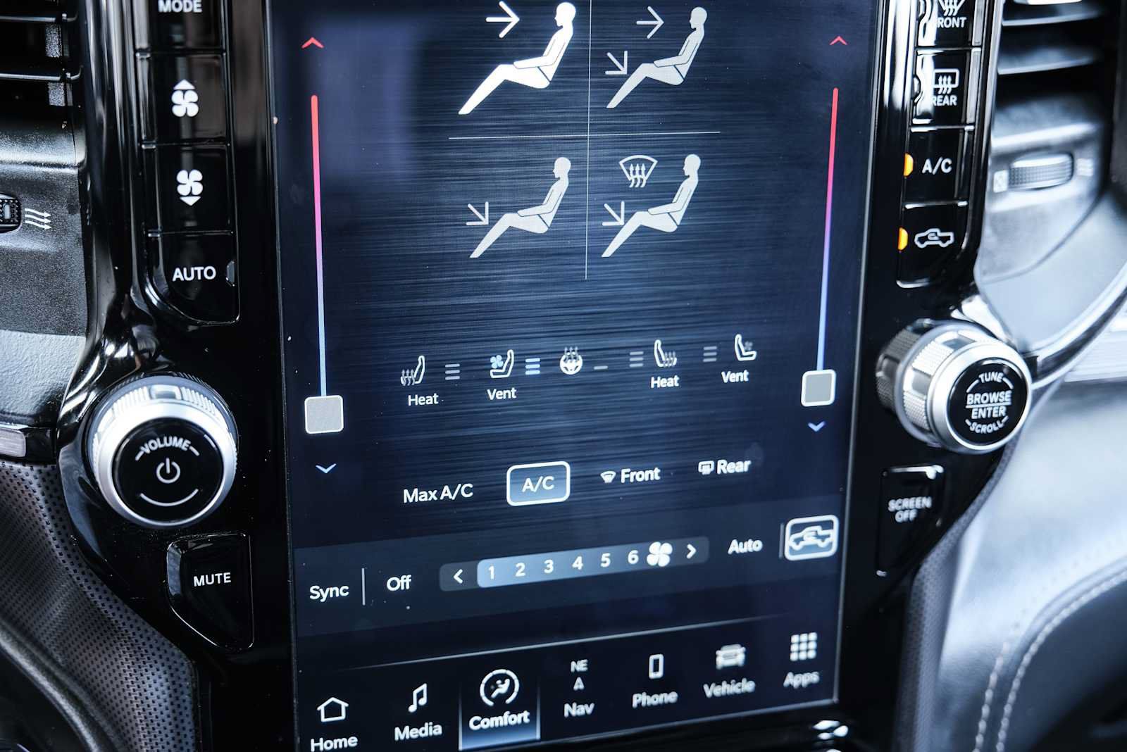 Used 2022 RAM 2500 Limited AWD/4WD image 50