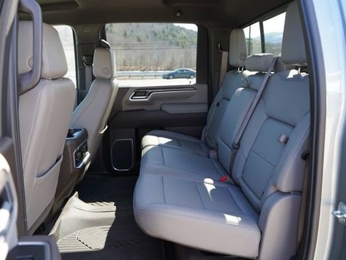 Used 2025 Chevrolet Silverado 2500 LTZ w/ LTZ Premium Package image 60