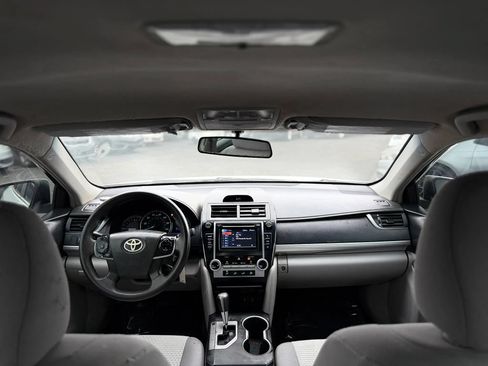 Used 2012 Toyota Camry LE FWD image 23