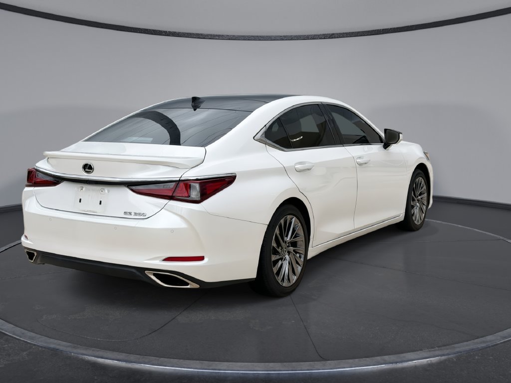 Used 2024 Lexus ES 350 Ultra Luxury w/ Accessory Package (Z2) FWD image 11