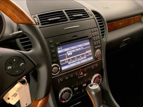 Used 2010 Mercedes-Benz SLK 350 image 5