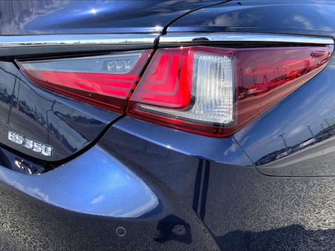 Used 2022 Lexus ES 350 w/ Premium Package image 30