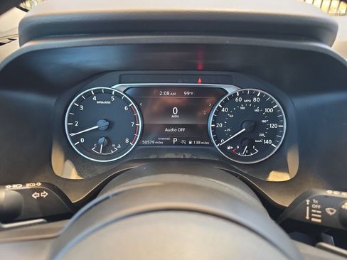 Used 2024 Nissan Rogue S FWD image 12
