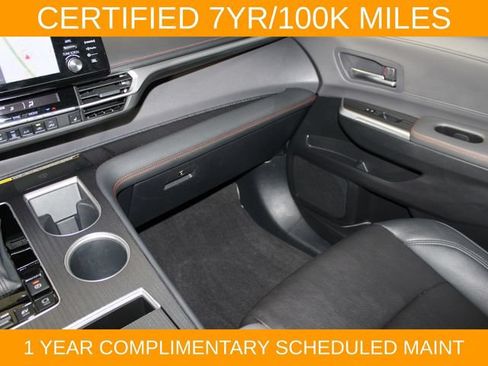 Used 2024 Toyota Sienna XSE w/ XSE Plus Package FWD image 14