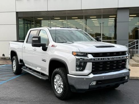 Used 2020 Chevrolet Silverado 2500 LT w/ Texas Edition AWD/4WD image 2