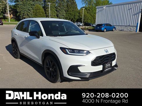 Used 2024 Honda HR-V Sport image 1