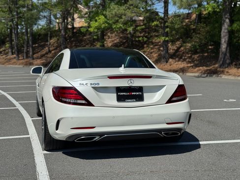 Used 2020 Mercedes-Benz SLC 300 image 9
