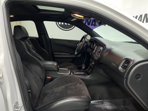 Used 2019 Dodge Charger Scat Pack w/ Dynamics Package image 34
