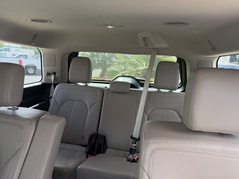 Used 2024 Ford Expedition Limited RWD image 8