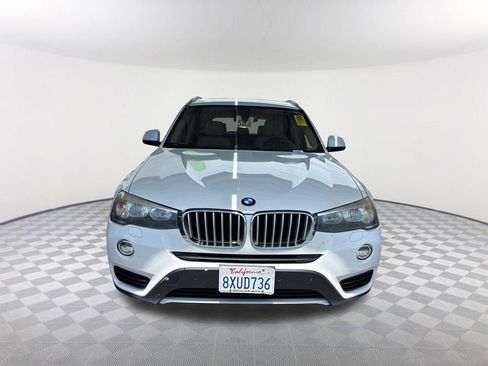 Used 2017 BMW X3 sDrive28i RWD image 2