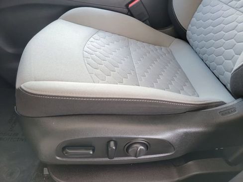Used 2021 Chevrolet Equinox LS w/ LS Convenience Package FWD image 21