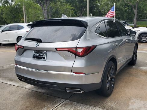 Used 2024 Acura MDX FWD w/ Technology Package image 7
