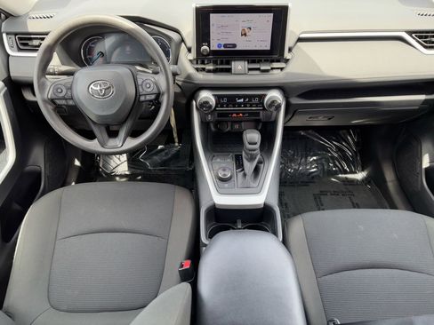 Used 2025 Toyota RAV4 LE image 12