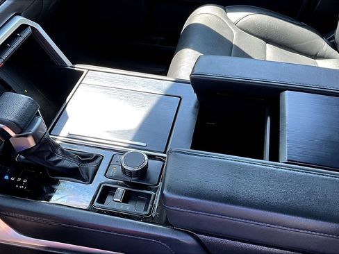 Used 2023 Toyota Tundra Platinum image 19