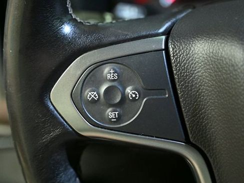 Used 2018 Chevrolet Silverado 1500 LT w/ LT Eassist Package image 36