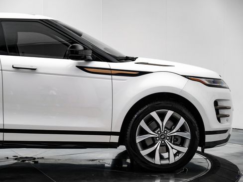 Used 2023 Land Rover Range Rover Evoque R-Dynamic S image 16