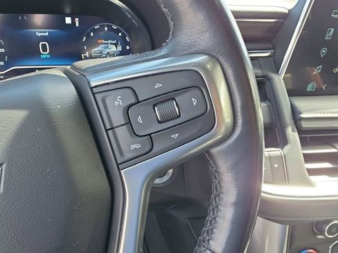 Used 2022 Chevrolet Tahoe Z71 w/ Luxury Package AWD/4WD image 21
