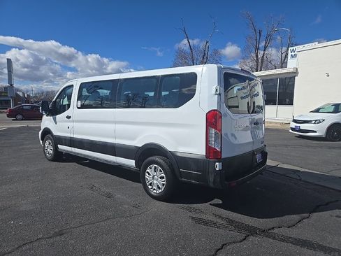 Used 2022 Ford Transit 350 XLT image 7