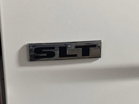 Used 2024 RAM 1500 Classic SLT image 23