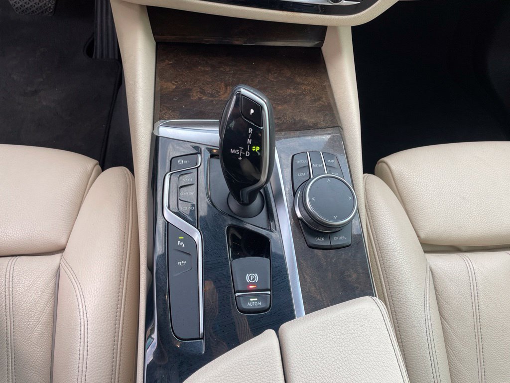 Used 2018 BMW 540i RWD image 12