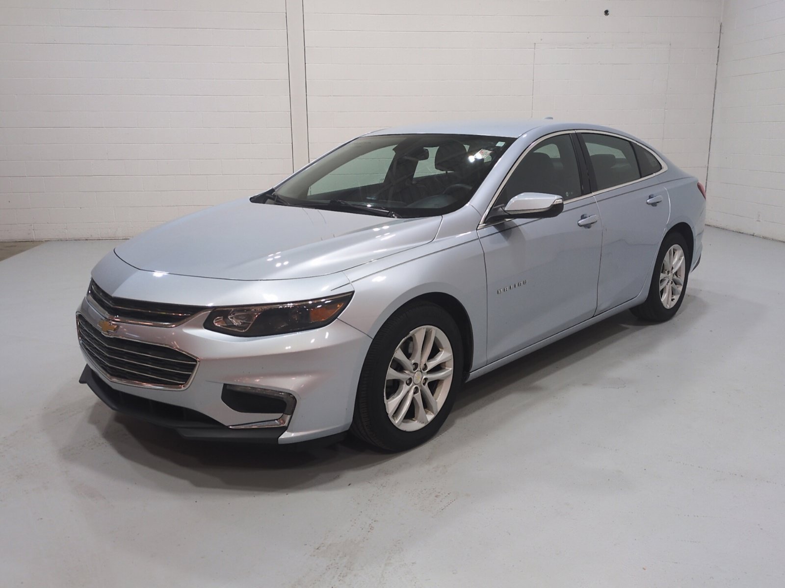 Used 2018 Chevrolet Malibu LT FWD image 7