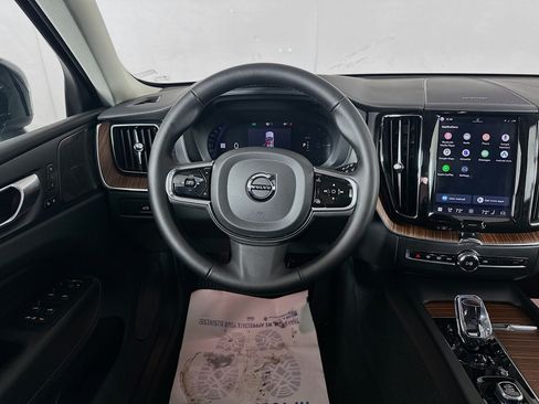 Used 2024 Volvo XC60 T8 Ultimate AWD/4WD image 23