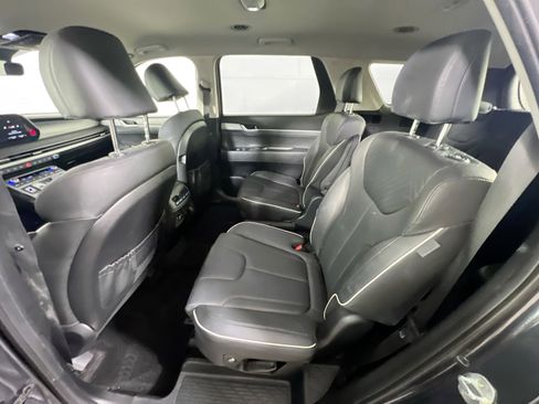 Used 2023 Hyundai Palisade SEL w/ Cargo Package image 32