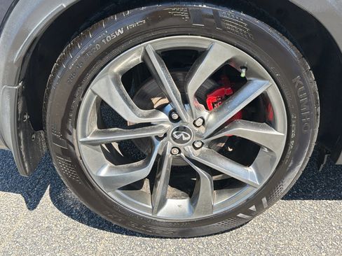 Used 2019 INFINITI QX50 Essential w/ Sensory Package AWD/4WD image 29