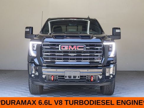 Used 2024 GMC Sierra 2500 AT4 w/ AT4 Premium Plus Package AWD/4WD image 4