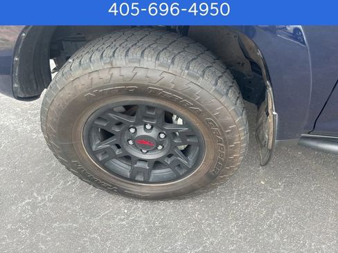 Used 2024 Toyota 4Runner TRD Off-Road Premium AWD/4WD image 12