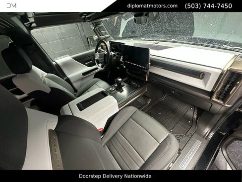 Used 2024 GMC Hummer EV 3X image 18