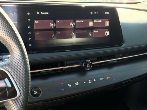 Used 2024 Nissan Ariya FWD image 21