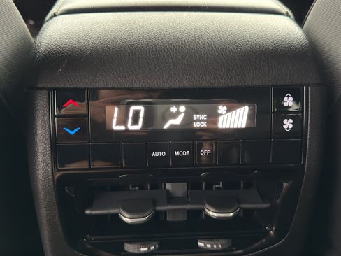 Used 2021 Jeep Grand Cherokee L Laredo AWD/4WD image 35