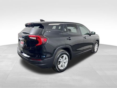 Used 2023 GMC Terrain SLE image 7