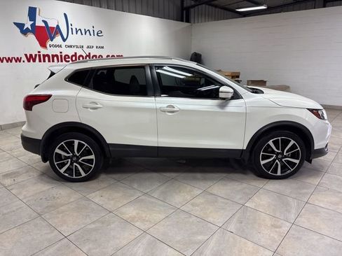 Used 2019 Nissan Rogue Sport SL w/ Premium Package image 6