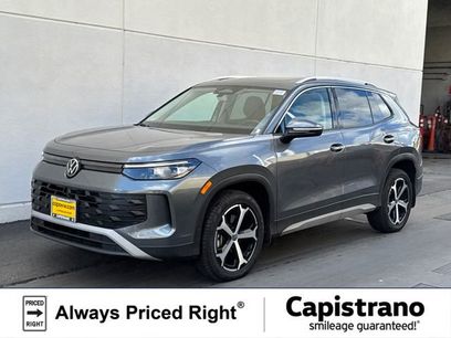 Used 2025 Volkswagen Tiguan SE