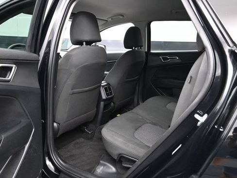 Used 2025 Kia Sportage LX FWD image 20
