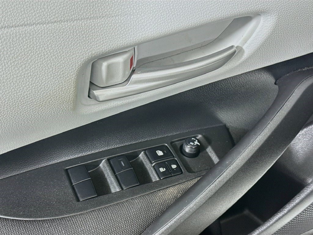 Used 2026 Toyota Corolla SE FWD image 23