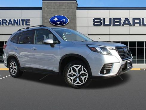 Certified 2023 Subaru Forester Premium image 4