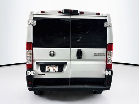 Used 2025 RAM ProMaster 2500 w/ U-Haul Equipment Group FWD image 8