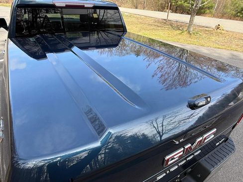 Used 2019 GMC Sierra 1500 SLT w/ SLT Premium Package AWD/4WD image 3