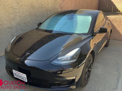 Used 2023 Tesla Model 3 Standard Range RWD image 1