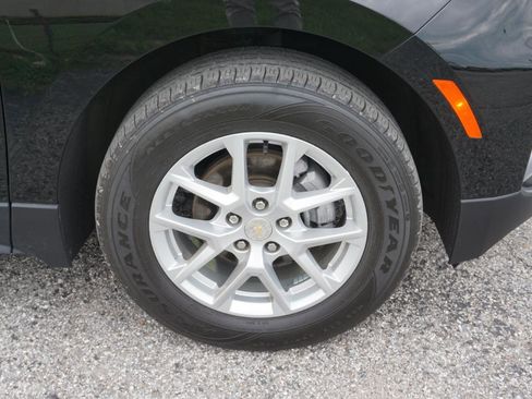 Used 2023 Chevrolet Equinox LT w/ LPO, Floor Liner Package AWD/4WD image 6