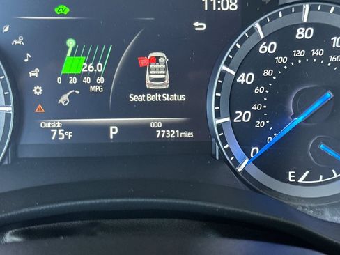 Used 2020 Toyota Highlander XLE AWD/4WD image 30