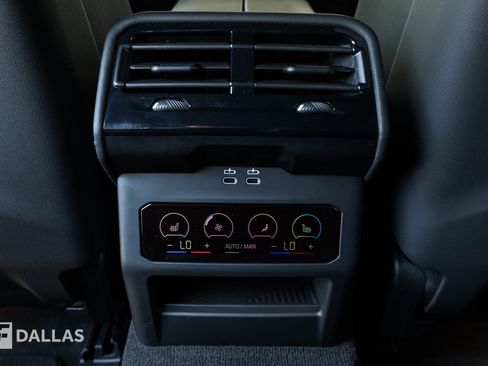 Used 2025 BMW M5 Touring AWD/4WD image 33